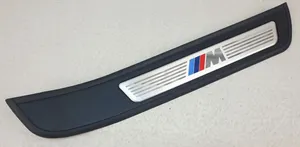 BMW 5 GT F07 Kynnysverhoilusarja (sisä) 8051474