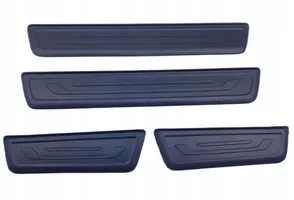 KIA Sportage sill trim set (inner) 858733U010