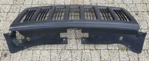 Jeep Commander Maskownica / Grill / Atrapa górna chłodnicy 