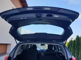 KIA Sportage Lava-auton perälauta 