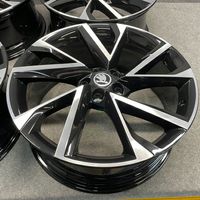 Skoda Karoq R20 alloy rim 565601025P