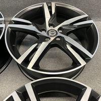 Volvo XC40 R19 alloy rim 31423931