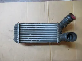 Ford C-MAX II Chłodnica powietrza doładowującego / Intercooler 8V619L440CC