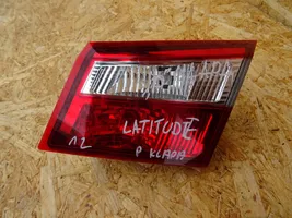 Renault Latitude (L70) Lampy tylnej klapy bagażnika 