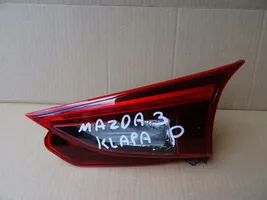 Mazda 3 III Lampy tylnej klapy bagażnika 