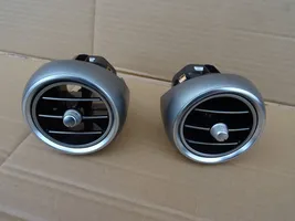 Mercedes-Benz C AMG W205 Aizmugurējā gaisa - ventilācijas reste A2058304000