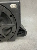 Mercedes-Benz GL X166 Subwoofer-bassokaiutin 