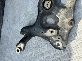 Volkswagen Touran III Engine mounting bracket 