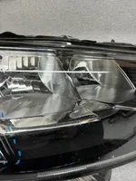 Peugeot 208 Lampa przednia 9823193580