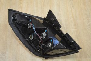 Opel Antara Lampy tylnej klapy bagażnika S154