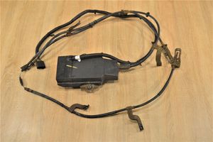 Chevrolet Captiva Handbrake/parking brake wiring cable S183