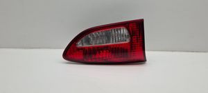 Subaru B9 Tribeca Lampy tylnej klapy bagażnika 