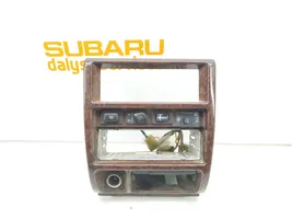 Subaru Forester SF Radijos/ navigacijos apdaila 