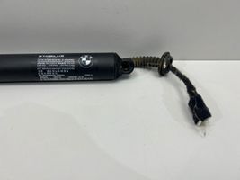 BMW X1 F48 F49 Tavaratilan luukun hydrauliikkasarja 2696591