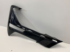 BMW X1 F48 F49 Etupuskurin alempi jäähdytinsäleikkö 7954248