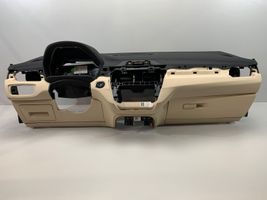 BMW X1 F48 F49 Deska rozdzielcza 