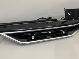 BMW X5 G05 Dysze / Kratki środkowego nawiewu deski rozdzielczej 