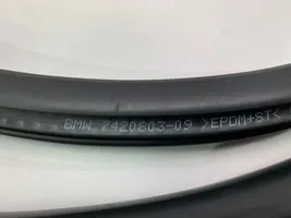 BMW X2 F39 Aizmugurē apdares gumija (virsbūvē) 7420803