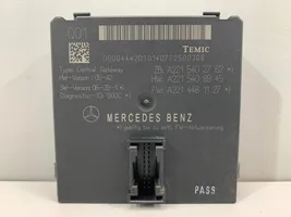 Mercedes-Benz S W221 Oven keskuslukituksen ohjausyksikön moduuli A2215402762