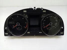 Volkswagen PASSAT B7 Speedometer (instrument cluster) 3AA920870J