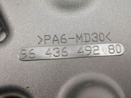 Peugeot 307 CC Cache carter courroie de distribution 9651559980