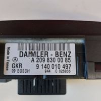 Mercedes-Benz C W203 Centralina del climatizzatore A2098300085