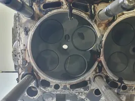 Volkswagen Touareg I Testata motore 