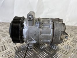 Renault Kadjar Compresor (bomba) del aire acondicionado (A/C)) 92004EB0A
