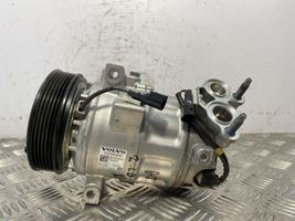 Volvo XC40 Compressore aria condizionata (A/C) (pompa) P32260849