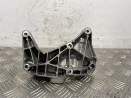 Volvo XC40 Soporte del alternador 31670108