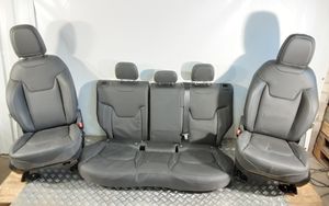 Jeep Renegade Fotele / Kanapa / Komplet 