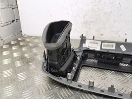 Jeep Cherokee Konsola środkowa / Radio / GPS 