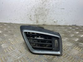 Nissan Qashqai Šoninės oro grotelės 687604EA0A