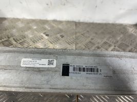 Jeep Cherokee Starpdzesētāja radiators 52014780AB