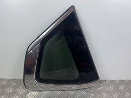 SsangYong Rexton Fenêtre latérale avant / vitre triangulaire 