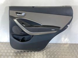 Hyundai Grand Santa Fe NC Takaoven verhoilu 