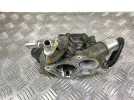 Infiniti QX80 Boîtier de thermostat / thermostat 600502031