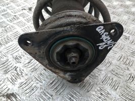 Nissan Qashqai Etuiskunvaimennin kierrejousella 54302HV01A