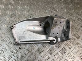 Volvo V40 Supporto di montaggio scatola del cambio 31370633