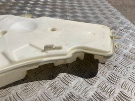 BMW 2 F22 F23 Windshield washer fluid reservoir/tank 7241671