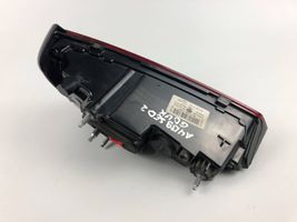 Audi A4 S4 B9 Lampy tylnej klapy bagażnika 8W5945076A