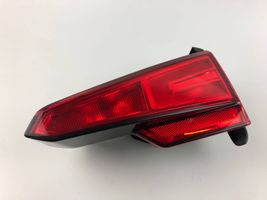 Audi A4 S4 B9 Lampy tylnej klapy bagażnika 8W5945076A