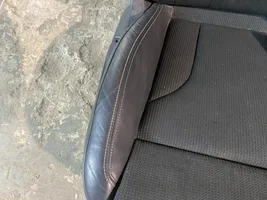 Audi Q3 8U Sėdynių komplektas 5N0881105T