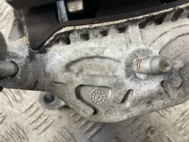 Audi A5 Pagalvė pavarų dėžės 8W0399156