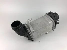 Volkswagen Golf VIII Chłodnica powietrza doładowującego / Intercooler 04E145785E