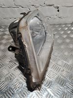 Renault Logan I Lampa przednia 