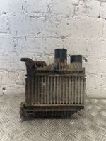 Toyota Corolla Verso E121 Starpdzesētāja radiators 07020527