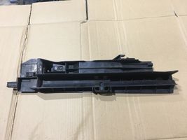 BMW X5 E70 Pannello laterale di supporto del radiatore 7799761