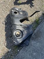 BMW 7 E65 E66 Réservoir de carburant 6760647