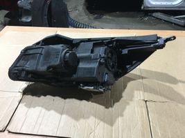 KIA Sorento Lampa przednia 92102C5200